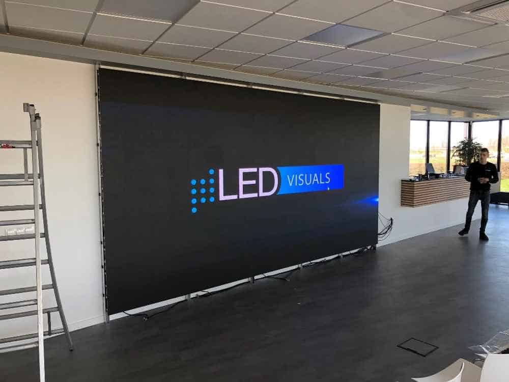 Indoor LED scherm BTV LED SCHERM KOPEN OF HUREN? Bij LED visuals B